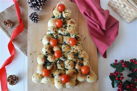 Antipasti natalizi veloci, gustosi ma preparati in pochi minuti 4. Danubio ad albero di Natale | Ricetta | Ricette, Idee ...