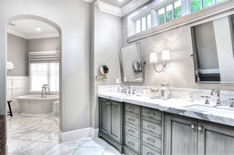 So many shades of taupe and greige exist. 19 Stunning Grey & White Bathroom Ideas & Tips (Picked by ...