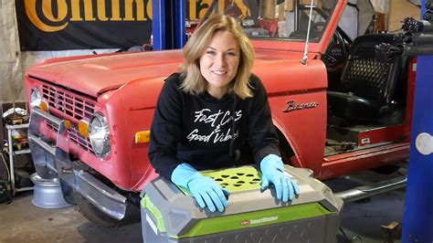 We love cars, airplanes, boats and having adventures together! Emily Reeves from Flying Sparks Garage Demos the ...