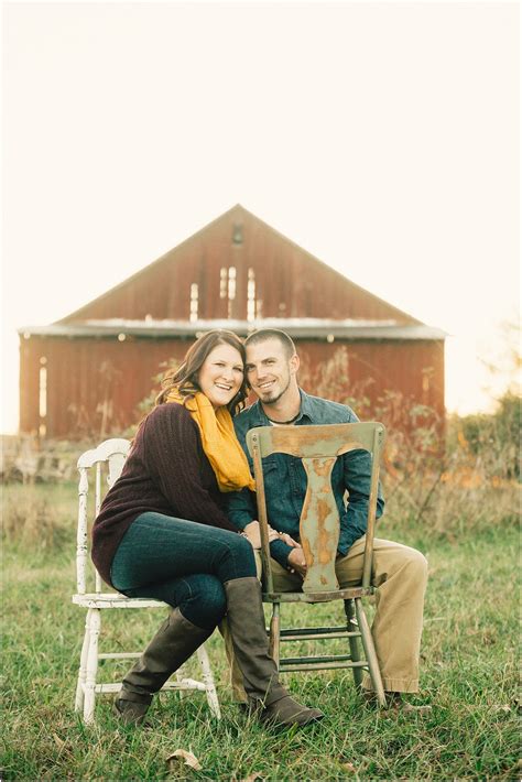 Farm Engagement Pictures In Knoxville Tennessee By Jophoto