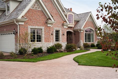 3 Options For Driveway Pavers