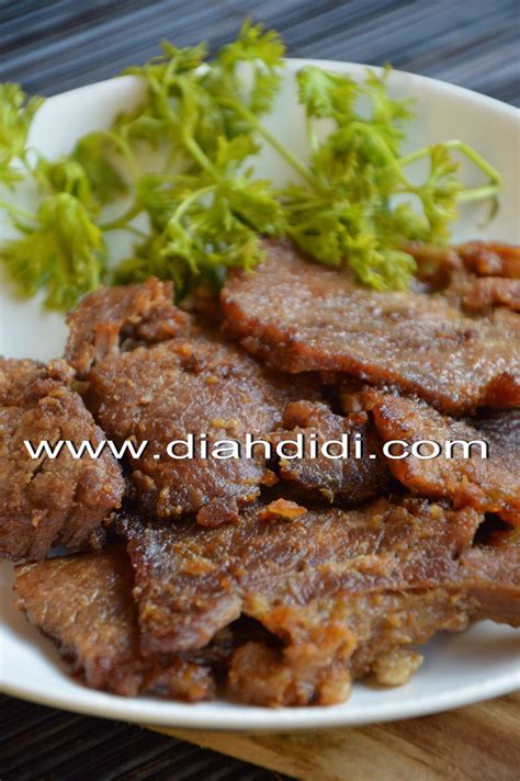 Setelah digepuk, rebus kembali daging. Diah Didi's Kitchen: Empal Gepuk