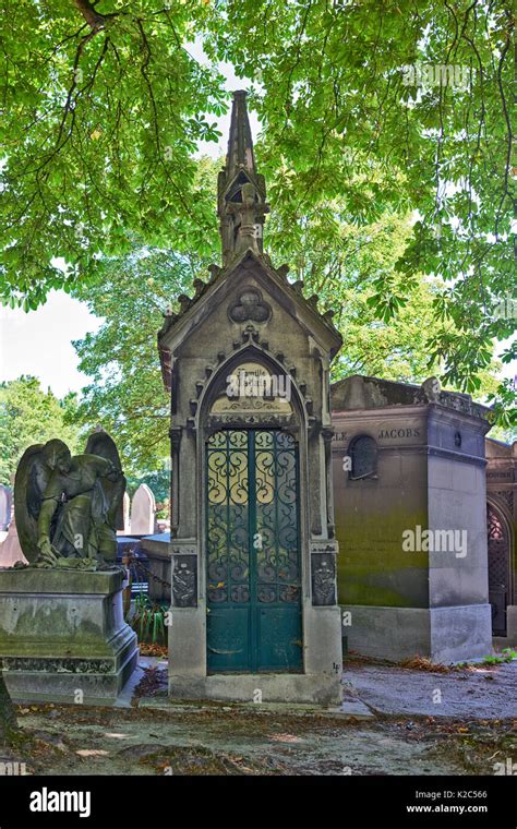 Pere Lachaise Cemetery Paris France Stock Photo Alamy