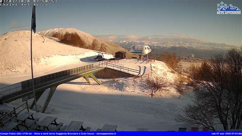 Una nuova perturbazione in queste ore sta interessando parte della nostra penisola, causando un sensibile abbassamento delle temperature e venti intensi accompagnati. La neve è tornata a Ovindoli, Campo Felice e Campo Imperatore
