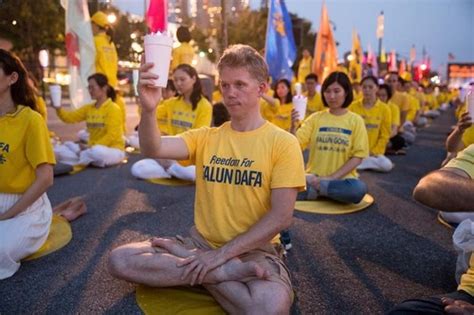 Falun Gong Rally In New York City Protests Ccps 19 Years Of