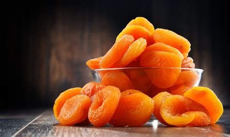 7 amazing health benefits of dried apricots