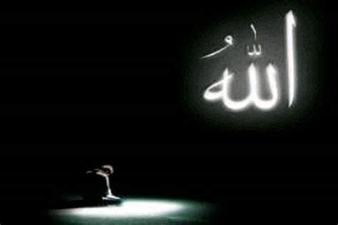 Yang lebih penting, sholat fardhu lima waktu harus dikerjakan sesuai dengan waktunya. Pentingnya Memiliki Amal Ibadah Rahasia