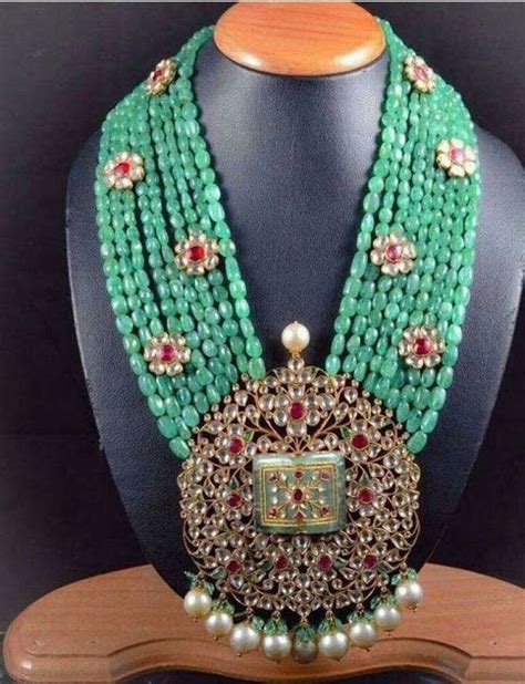 30 Emerald Beads Necklace Designs Fashionworldhub Beaded Necklace