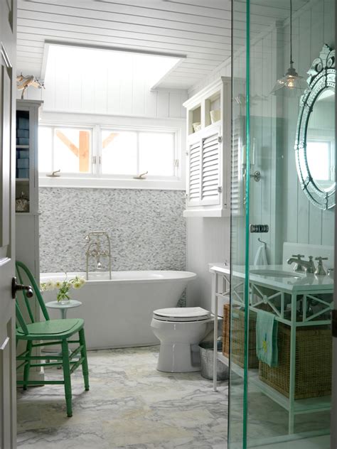 Sarah richardson, tanya bonus, tommy smythe and lindsay mens, sarah richardson design in the bathroom, limestone adds warmth underfoot and calls to mind a sandy beach, while a sleek white vanity makes the space feel fresh. Porcelain Bathtub Options: Pictures, Ideas & Tips From ...