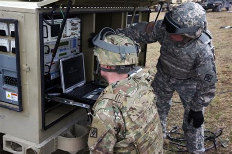 Signal Soldiers Exercise Deployment Readiness Expeditionary