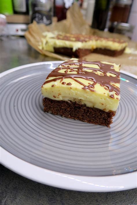 Schoko -Bananenschnitte mit Pudding Bine kocht