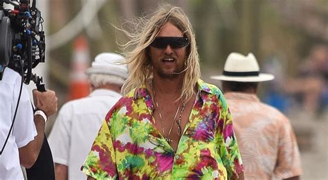 Image Gallery For The Beach Bum Filmaffinity