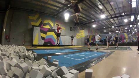 2010 moto x best trick competition at the staples center. BOUNCEinc! double frontflips, backflips and more! - YouTube