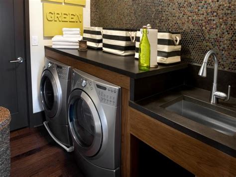 Provide adequate lighting of the room, to be strong and bright lighting so you can see. Modern Laundry Room Designs: Pictures, Options, Tips ...