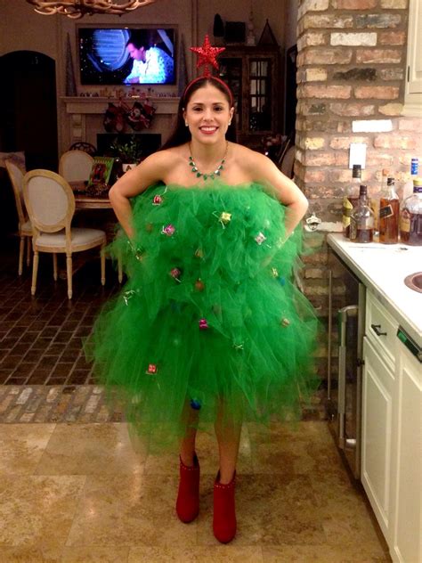 See more ideas about cactus, tree leaves, cactus craft. 40 yards of green tulle later, we have a Christmas Tree ...