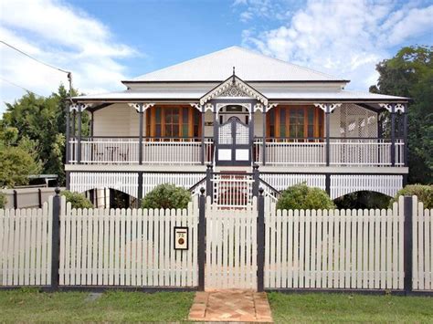 60 Stunning Australian Farmhouse Style Design Ideas Queenslander