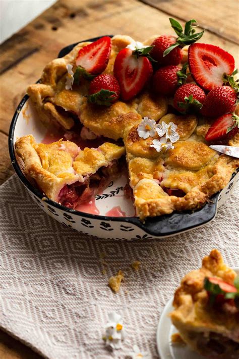 Easy Rhubarb Pie Recipe From Scratch Also The Crumbs Please