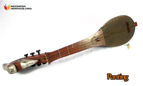 Dahulu, genggong berguna sebagai pelipur kebosanan para petani ketika sedang beristirahat. Alat Musik Tradisional Kalimantan Selatan ~ Banjarmasin-Culture