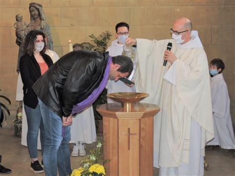 Appel Décisif Au Baptême Leglise Catholique à Reims Et Dans Les Ardennes