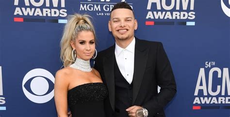 Green & grey all the way. Kane Brown Wife's Giggling Reaction To Baby Ultra Sound