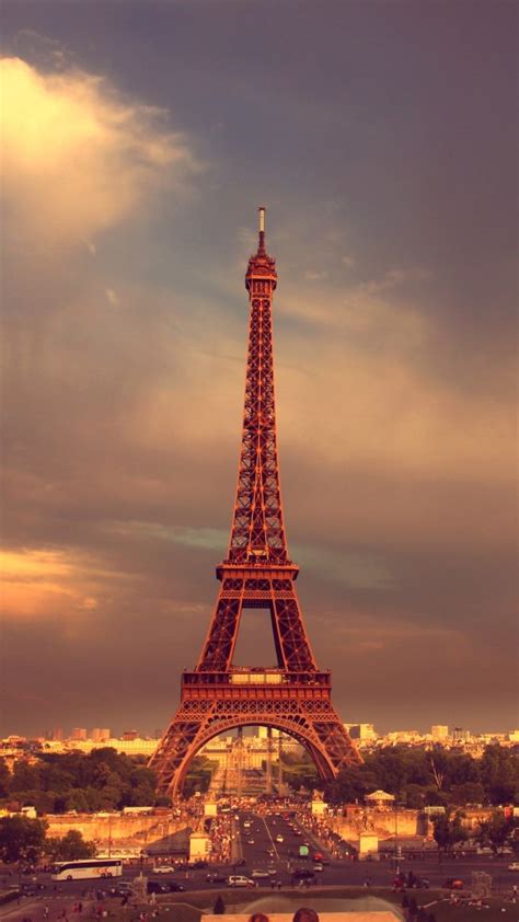 Eiffel Tower Wallpaper For Iphone Wallpapersafari