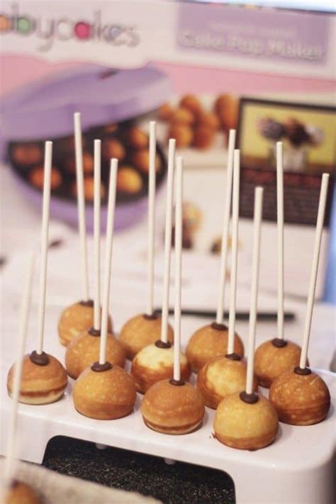 I made some changes to this recipe because i didn't have an onion. How To Make Cakepops - Tips, Tricks, Advice, Links ...