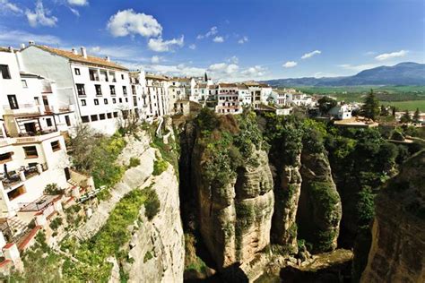 The Beauty Of Cliffside City Of Ronda — Spain 4 Seasons