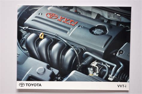 Large Photo Toyota Vvt I 16 Valve Car Press Photograph Picture Motor