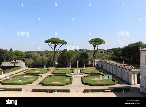 Gardens Of The Villa Medici In Rome Stock Photo Alamy