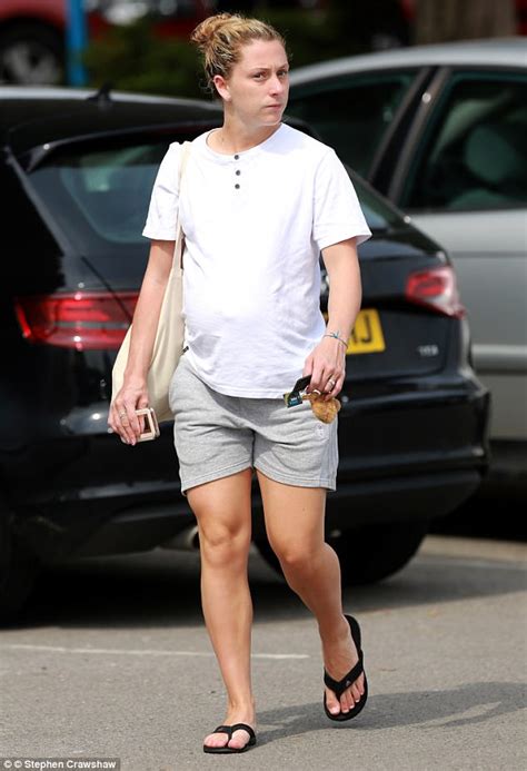 Laura & kenny trivia laura & kenny started her career as a model and ventured into the showbiz industry. Laura Kenny displays blossoming bump for gym visit | Daily ...