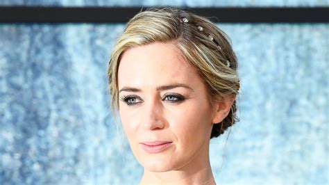 Emily Blunt Reveals She Became An American Citizen Mainly For Tax Reasons Huffpost Entertainment