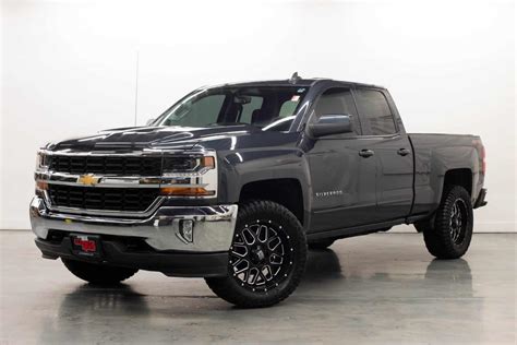 Lifted 2017 Chevrolet Ultimate Rides