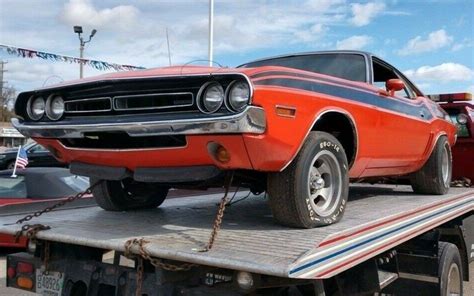 Rare 1971 Dodge Challenger Rt 440 Six Pack Is Bold In Looks And Power