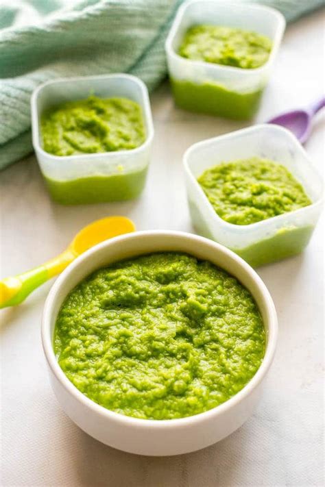 Cook green beans and add to blender: Homemade baby food: Peas, green beans, applesauce ...