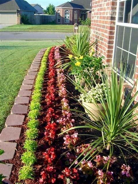 35 Beautiful Flower Beds Design Ideas In Front Of House Yard