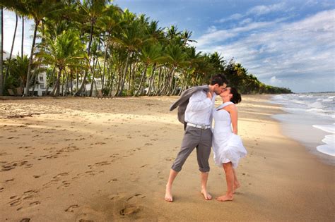Cairns Beaches Weddings