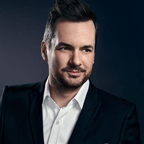 Jim jefferies is now an international star who takes on people with conservative and alternative views, but this time a hidden camera has revealed the truth about his own views and how he misrepresents others. AEG Presents | Jim Jefferies