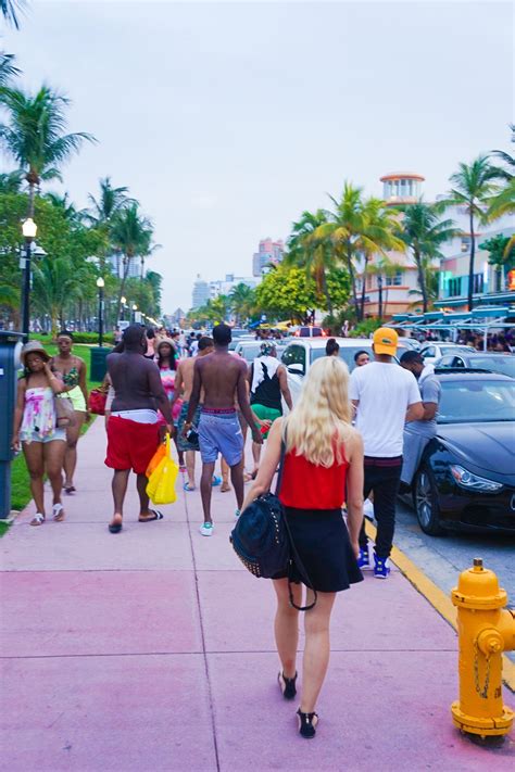 How To Try The Best Of South Beach Miami Nightlife On The Cheap Miami Nightlife South Beach
