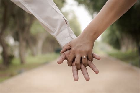 Benefits Of Getting Engaged Young Popsugar Love And Sex