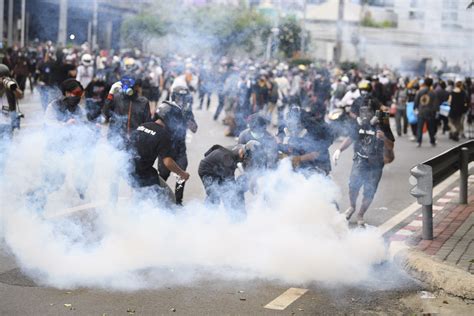 Thai Police Fire Rubber Bullets Tear Gas At Protesters Wtop News