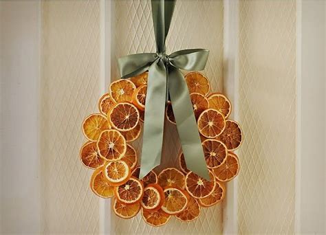 Once they're cool, you can make your ornaments. Dried Orange Thanksgiving Wreath | Dried Orange Slices ...