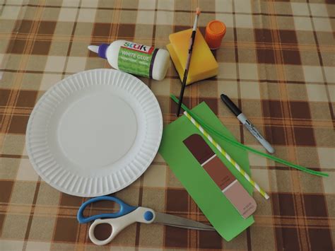 Paper Plate Pumpkin Mask