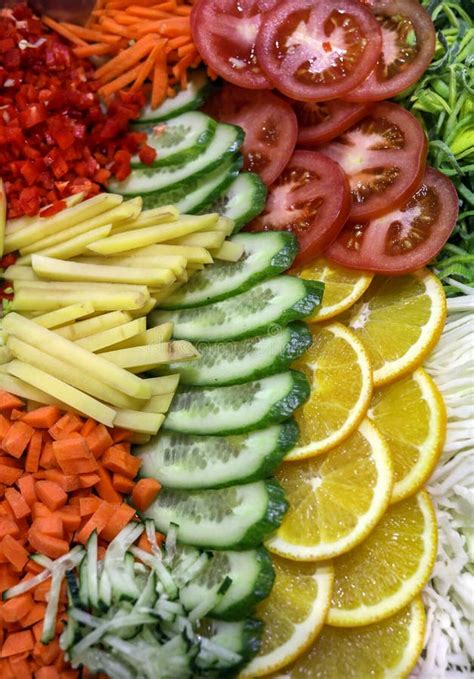 Diferentes Verduras Y Frutas Trituradas Como Ejemplo De Una Dieta