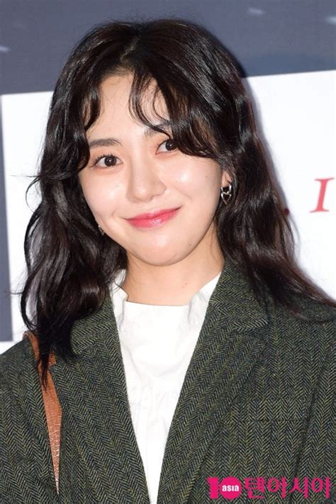 Lihat ide lainnya tentang gadis, selebritas, wanita cantik. 前 AOA 권민아 한성호·지민·설현 고발→극단적 선택 생명엔 지장 ...