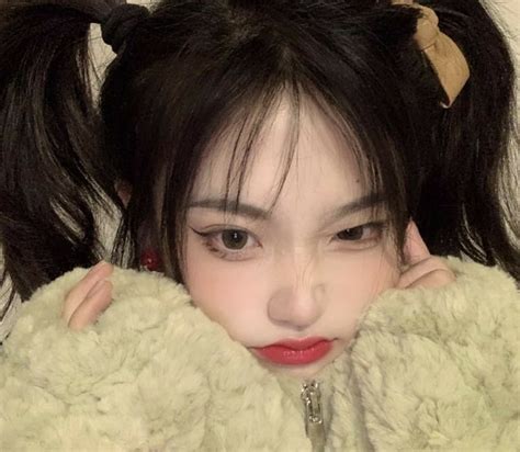 A U B R I E In 2021 Cute Korean Girl Cute Girl Face Uzzlang Girl