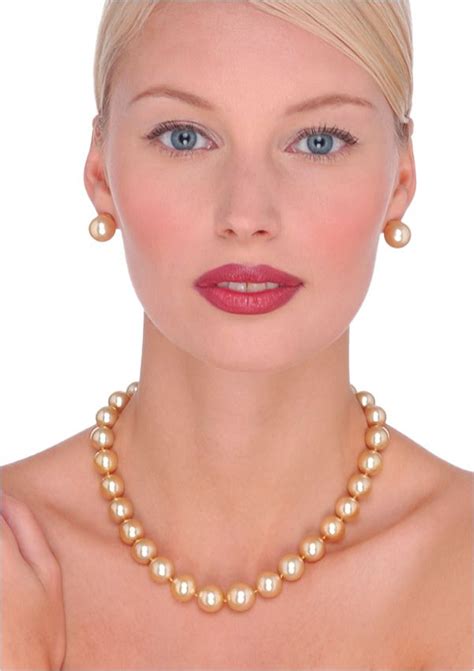 Pearls Necklaces Rings Earrings Bracelets Sets