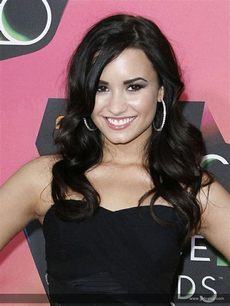 Demi Lovato Kids Choice Awards 2010 Photodemi