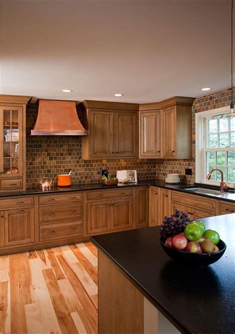 30 Affordable Kitchens With Oak Cabinets Ideas Comedecor Rustic
