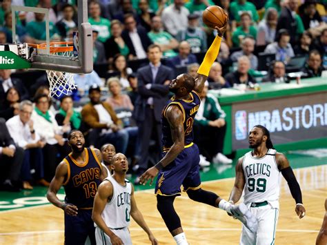 Nba Playoffs 2017 Watch The Moment Lebron James Passed