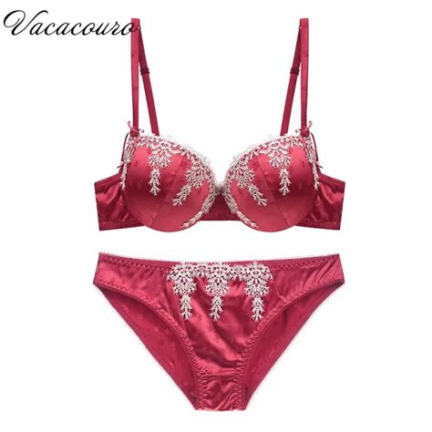 2017 Top France Brand Luxury Palace Lace Embroidery Bra And Brief Sets Underwear Push Up Bras With